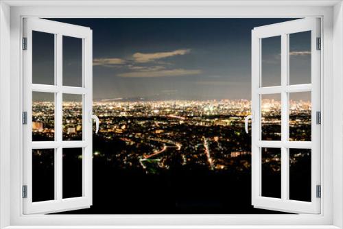 Fototapeta Naklejka Na Ścianę Okno 3D - 兵庫県・西宮市甲山町から見おろす大阪平野の夜景