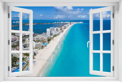 Cancun bech with blue water and whte sand