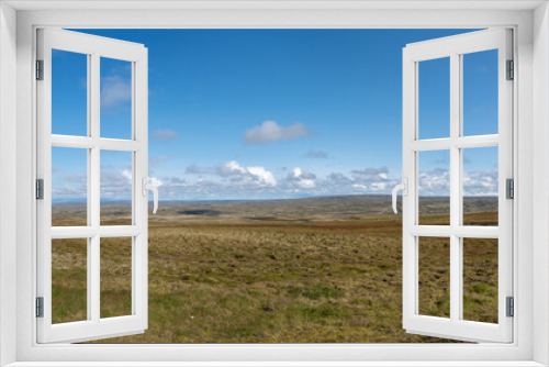 Fototapeta Naklejka Na Ścianę Okno 3D - Panorama of a green landscape in Iceland