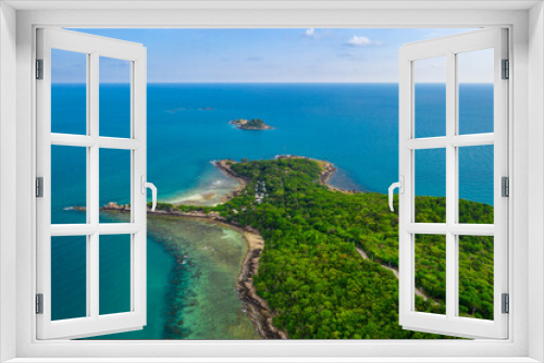 Fototapeta Naklejka Na Ścianę Okno 3D - Tropical beach with turquoise ocean in paradise island. Aerial view. Paradise resort.