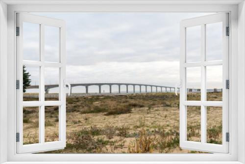 Fototapeta Naklejka Na Ścianę Okno 3D - view of the bridge between La Rochelle and Ile de Re in western France