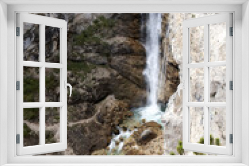 Fototapeta Naklejka Na Ścianę Okno 3D - Cascate di Fanes 