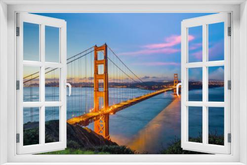 Fototapeta Naklejka Na Ścianę Okno 3D - Famous Golden Gate Bridge, San Francisco in USA