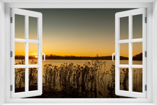 Fototapeta Naklejka Na Ścianę Okno 3D - Herbst am Wasser Sonnenuntergang Abendrot