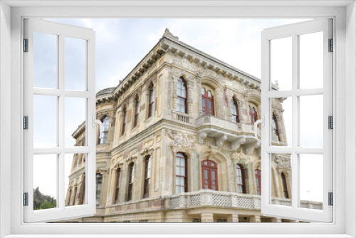 Fototapeta Naklejka Na Ścianę Okno 3D - Kucuksu Palace in Istanbul City, Turkey