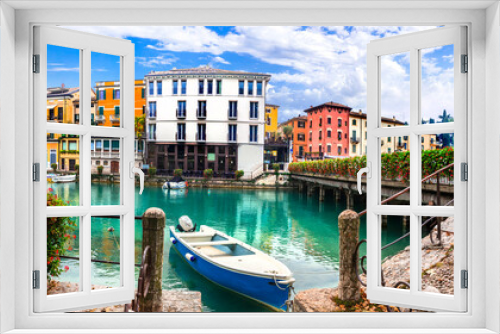 Fototapeta Naklejka Na Ścianę Okno 3D - Peschiera del Garda - charming village with colorful houses in beautiful lake Lago di Garda. Verona province, Italy