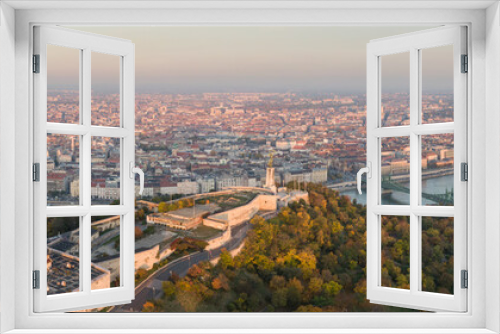 Fototapeta Naklejka Na Ścianę Okno 3D - aerial view of Citadella Budapest