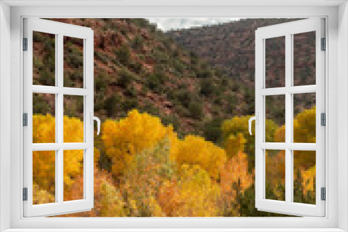 Fototapeta Naklejka Na Ścianę Okno 3D - Scenic Verde River Canyon Arizona Landscape in Autumn