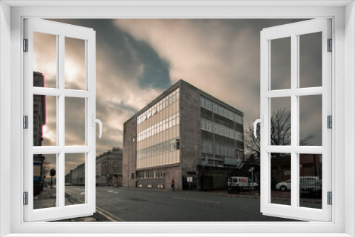 Fototapeta Naklejka Na Ścianę Okno 3D - The architecture that surrounds Hamilton Square, Birkenhead, England.