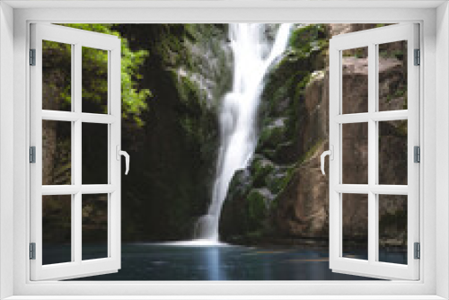 Fototapeta Naklejka Na Ścianę Okno 3D - Waterfall in Sintra