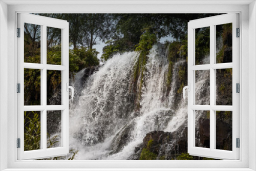 Fototapeta Naklejka Na Ścianę Okno 3D - beautiful clean waterfall in Shake
