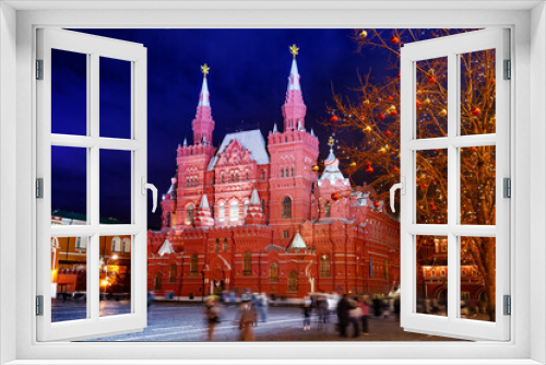 Fototapeta Naklejka Na Ścianę Okno 3D - Historical museum in Moscow, Russia on red square with Christmas decorations