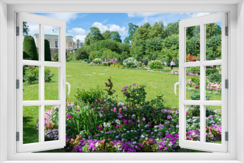Fototapeta Naklejka Na Ścianę Okno 3D - Pushkin. Saint-Petersburg. Garden near the Catherine Palace in Tsarskoye Selo