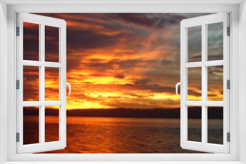 Fototapeta Naklejka Na Ścianę Okno 3D - Sunset at the sea 