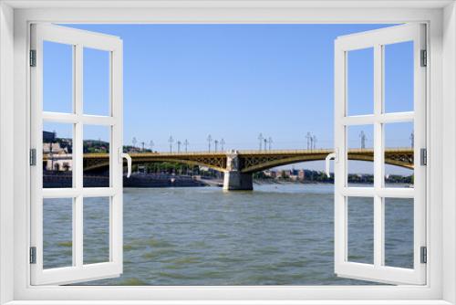Fototapeta Naklejka Na Ścianę Okno 3D - The Margareth Bridge in Budapest, Hungary. - The Margareth Bridge is an important bridge in Budapest, Hungary. It provides the road connection between Buda and Pest across the Danube. It allows access