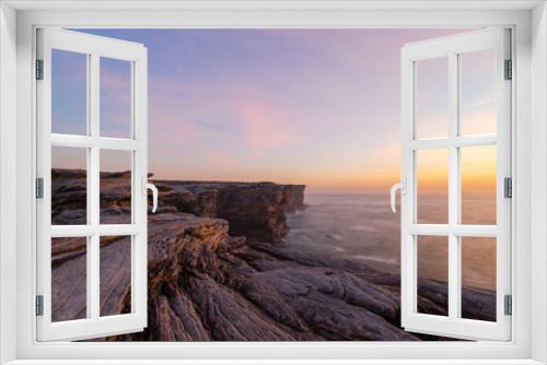 Fototapeta Naklejka Na Ścianę Okno 3D - Sunrise view along Cape Solander, Sydney, Australia.