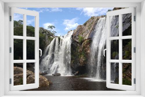 Fototapeta Naklejka Na Ścianę Okno 3D - Waterfall at Chimanimani National Park