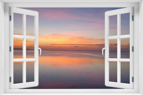 Fototapeta Naklejka Na Ścianę Okno 3D - Silence sunset on the sea