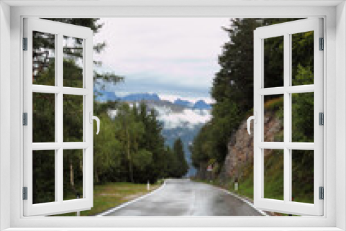 Fototapeta Naklejka Na Ścianę Okno 3D - The road in the Swiss Alps