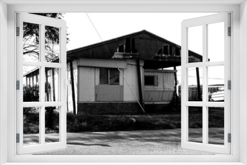 Fototapeta Naklejka Na Ścianę Okno 3D - old abandoned house