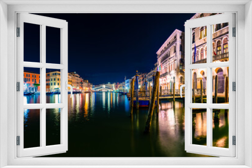 Fototapeta Naklejka Na Ścianę Okno 3D - Grand Canal and Rialto bridge in Venice, Italy