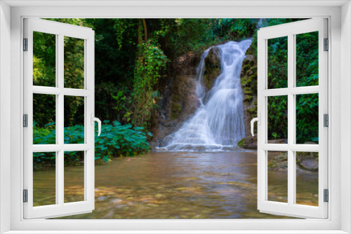 Fototapeta Naklejka Na Ścianę Okno 3D - Beautiful waterfall in deep tropical forest