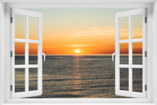 Fototapeta Naklejka Na Ścianę Okno 3D - Sunset at sea. Sun over the sea. Sea landscape.