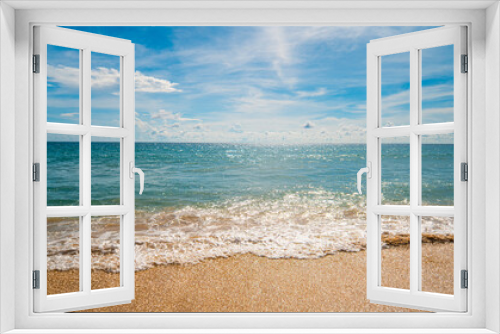 Fototapeta Naklejka Na Ścianę Okno 3D - Tropikalny krajobraz, plaża oraz ocean i niebieskie niebo, egzotyczne tło.