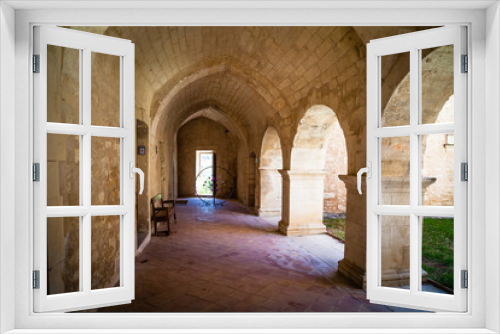 Fototapeta Naklejka Na Ścianę Okno 3D - Inside the old abbey of Abbaye de Saint-Hilaire in Provence, France
