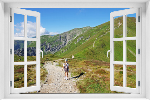 Fototapeta Naklejka Na Ścianę Okno 3D - Chodzenie po górach Tatrach