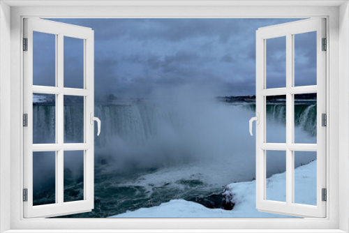 Fototapeta Naklejka Na Ścianę Okno 3D - Niagara Falls in the winter
