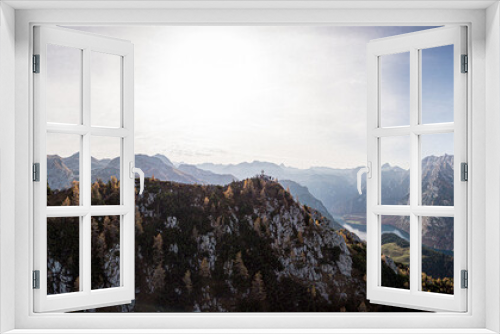 Fototapeta Naklejka Na Ścianę Okno 3D - Gipfelkreuz in den Bergen Österreichs, Gebiet Zillertal