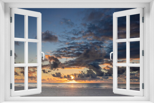 Fototapeta Naklejka Na Ścianę Okno 3D - nascer do sol