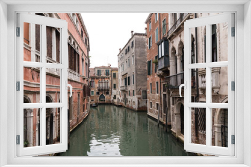 Fototapeta Naklejka Na Ścianę Okno 3D - Wassergasse durch Venedig - Italien