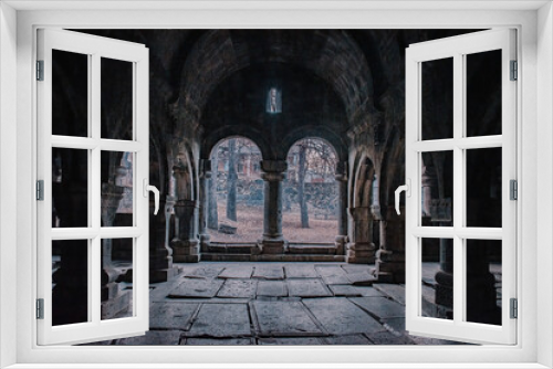 Fototapeta Naklejka Na Ścianę Okno 3D - interior of the cathedral of the holy sepulchre