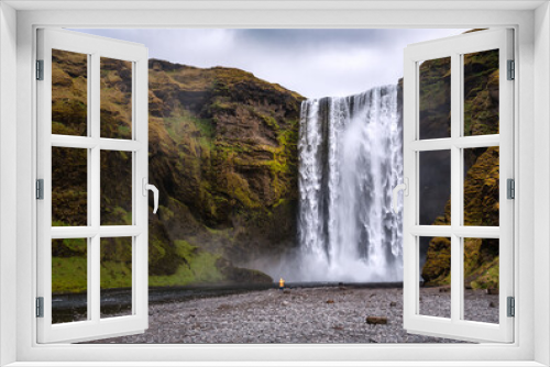Fototapeta Naklejka Na Ścianę Okno 3D - view on Skogafoss waterfall