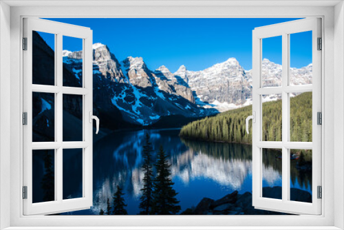 Fototapeta Naklejka Na Ścianę Okno 3D - Moraine Lake - Banff National Park