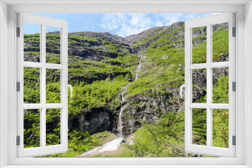 Fototapeta Naklejka Na Ścianę Okno 3D - Waterfalls and mountain scenery along the Flom railway in Norway