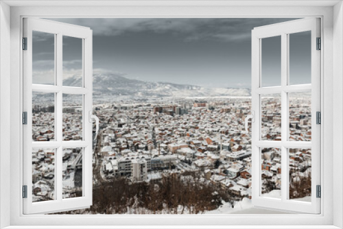 Fototapeta Naklejka Na Ścianę Okno 3D - city of prizren, kosovo covered with snow at winter season