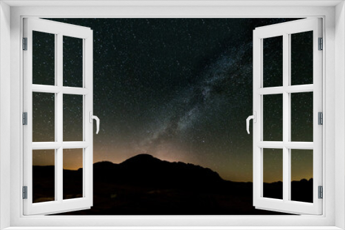 Fototapeta Naklejka Na Ścianę Okno 3D - A starry night in Jordan Wadi Rum.