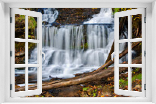 Fototapeta Naklejka Na Ścianę Okno 3D - 576-95 Wagner Falls in Autumn