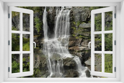 Fototapeta Naklejka Na Ścianę Okno 3D - Tvindefossen waterfall 