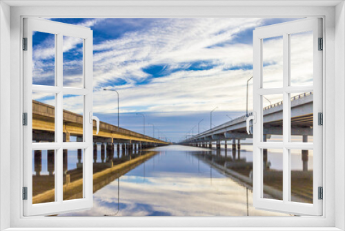 Fototapeta Naklejka Na Ścianę Okno 3D - a pier between two bridges