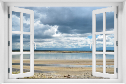 Fototapeta Naklejka Na Ścianę Okno 3D - Scenic landscapes at the shores of Lake Magadi in rural Kenya