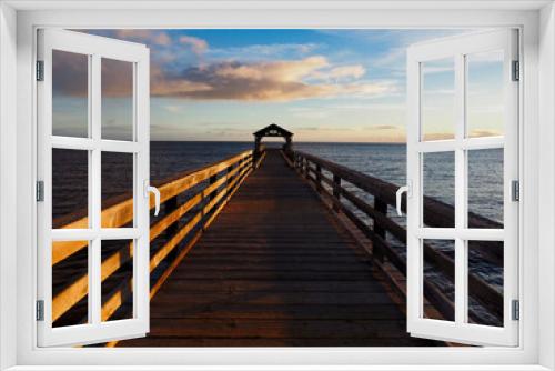 Fototapeta Naklejka Na Ścianę Okno 3D - paseo en el mar