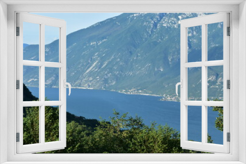 Fototapeta Naklejka Na Ścianę Okno 3D - Gardasee im Sommer