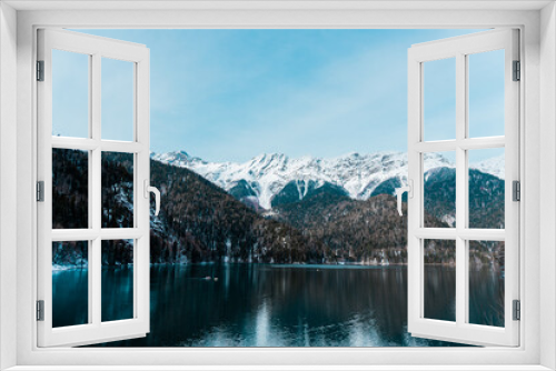 Fototapeta Naklejka Na Ścianę Okno 3D - Winter lake in the mountains