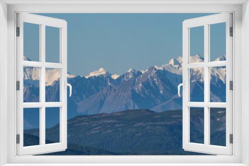 Fototapeta Naklejka Na Ścianę Okno 3D - Large panorama. View of the snow-capped mountain range.