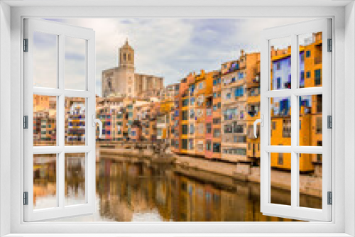 Fototapeta Naklejka Na Ścianę Okno 3D - Picture of Girona Old town