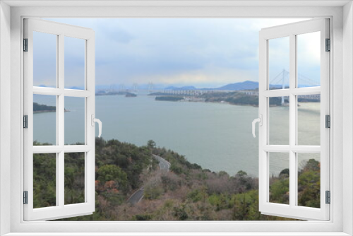 Fototapeta Naklejka Na Ścianę Okno 3D - 日本の岡山県にある鷲羽山展望台から撮影した瀬戸内海と瀬戸大橋